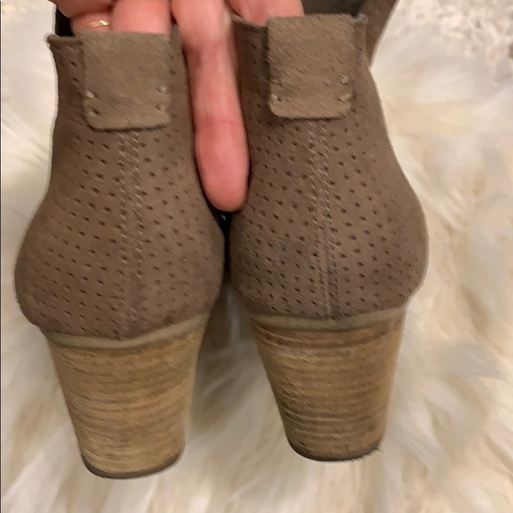 Dolce vita perforated suede bootie 7 - Picture 5 of 5
